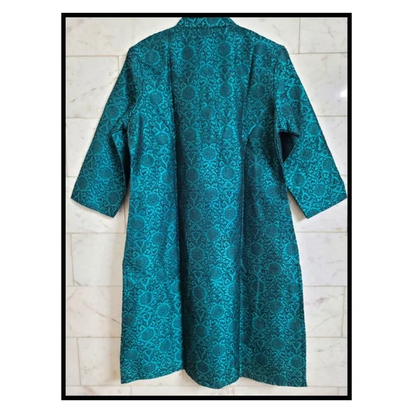 Classy Short Kurta - Picture 2 of 10